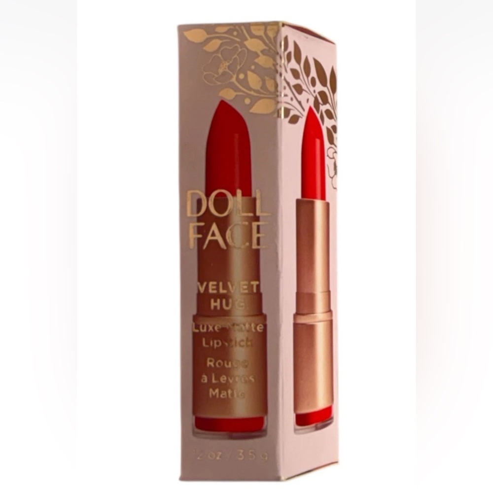 Doll Face Velvet Hug Luxe Matte Lipstick AMORE, Red NIB 3.2oz